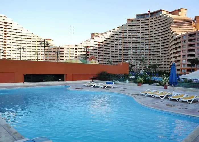 Apartment علي الجبل بفيو مميز للأسر أمام البيسين Ain Sukhna