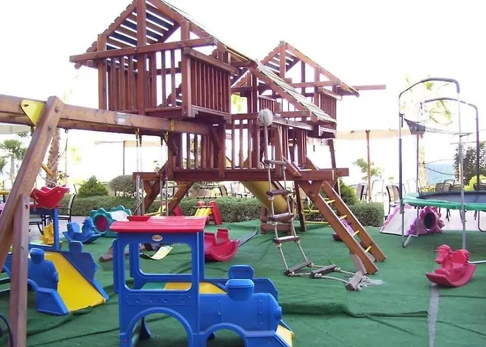 علي الجبل بفيو مميز للأسر أمام البيسين Apartment Ain Sukhna