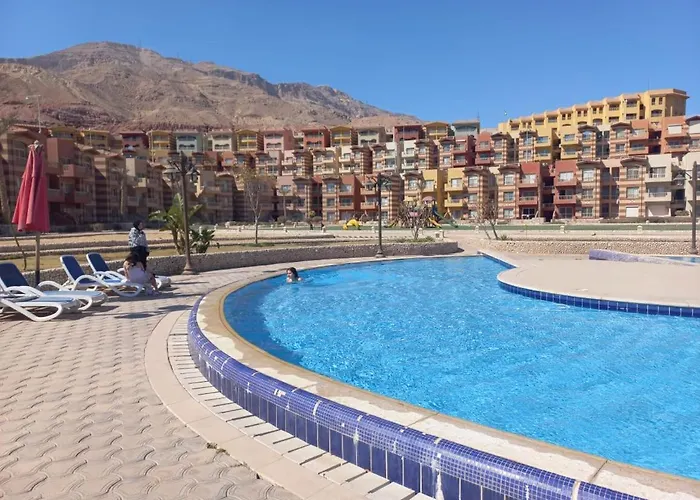 Apartment علي الجبل بفيو مميز للأسر أمام البيسين