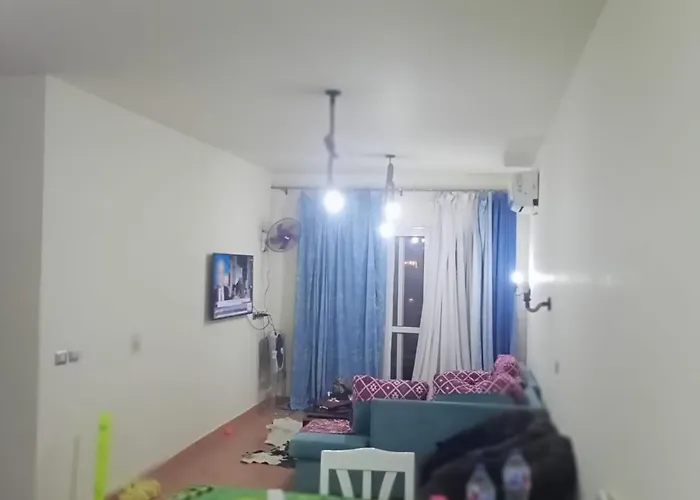 علي الجبل بفيو مميز للأسر أمام البيسين * Ain Sukhna