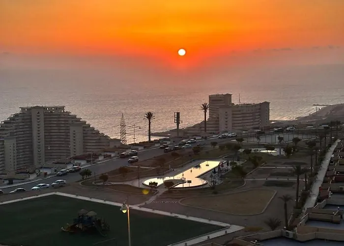 علي الجبل بفيو مميز للأسر أمام البيسين